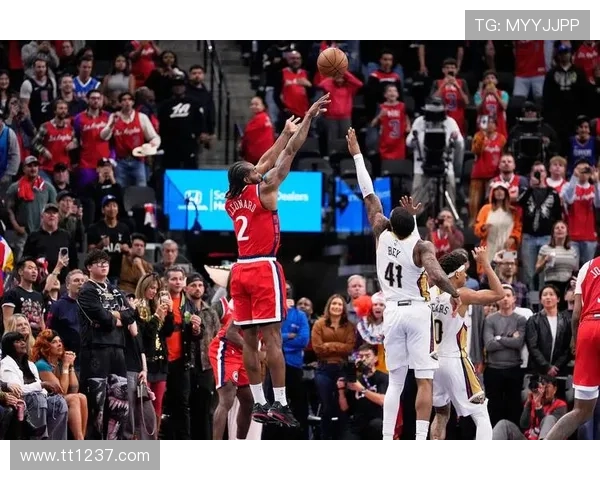 快船双杀鹈鹕升第九小卡超保罗